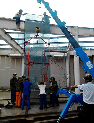 Perbandingan antara Spider Crane dan Truck Crane