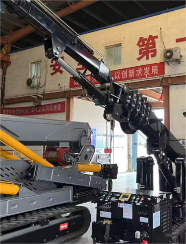 Spider Crane Profesional dengan Struktur Kompak